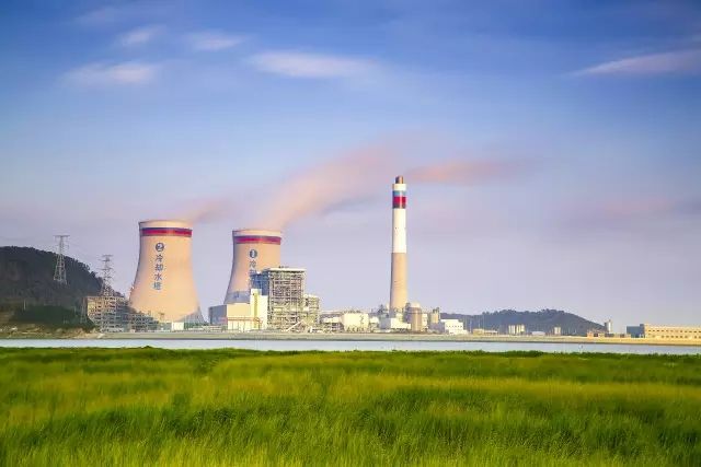 2015年4月17日---燃?xì)獍l(fā)電機組項目第七批中性點出線柜+中性點接地電阻柜發(fā)貨！